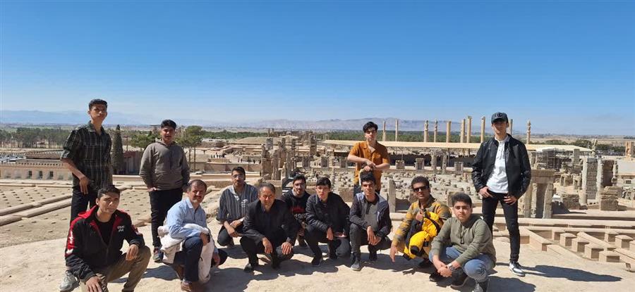 برگزاری اردوی دانش آموزان ممتاز به مقصد شیراز