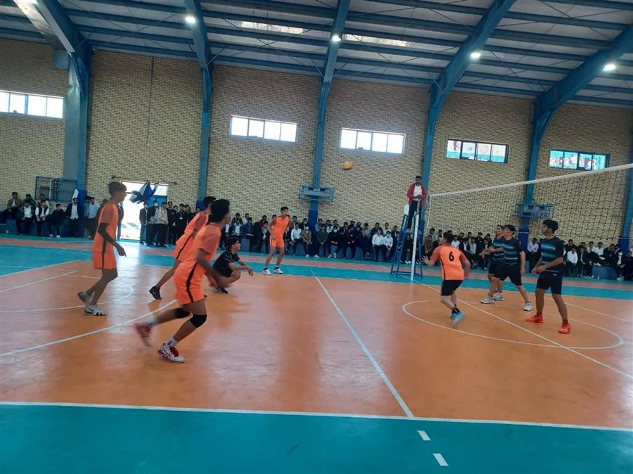 برگزاری مسابقات والیبال شهرستان به میزبانی باقرالعلوم