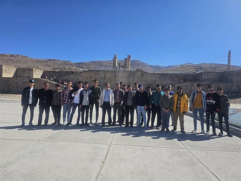 برگزاری اردوی دانش آموزان ممتاز به مقصد شیراز